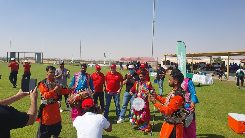 Bhangra Dhol player shackles with her drum beats