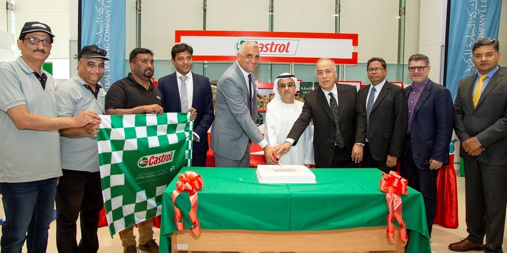 Mr. Marwan Al Rostamani cutting cake