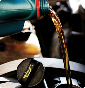 Engine oil pouring